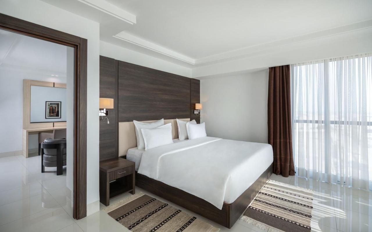 Radisson Hotel Сфакс Экстерьер фото A bedroom at the hotel