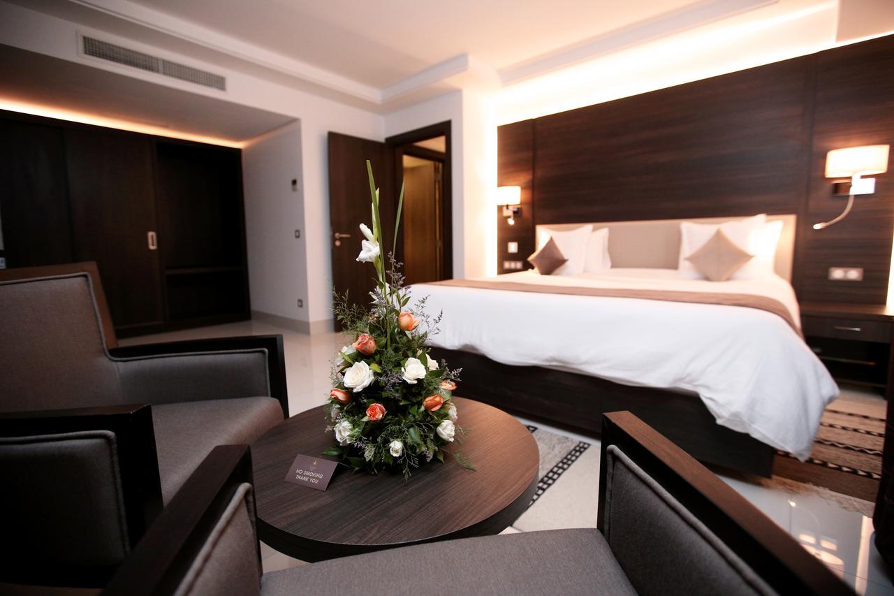 Radisson Hotel Сфакс Экстерьер фото A room at the hotel