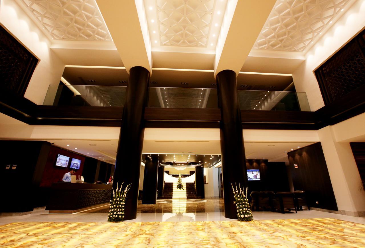 Radisson Hotel Сфакс Экстерьер фото The lobby of the hotel