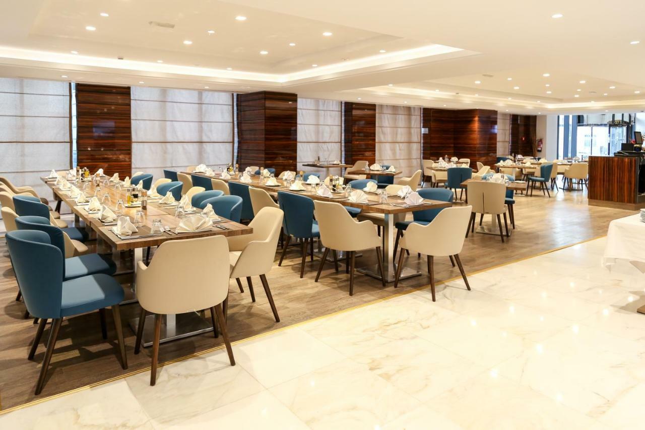 Radisson Hotel Сфакс Экстерьер фото The restaurant