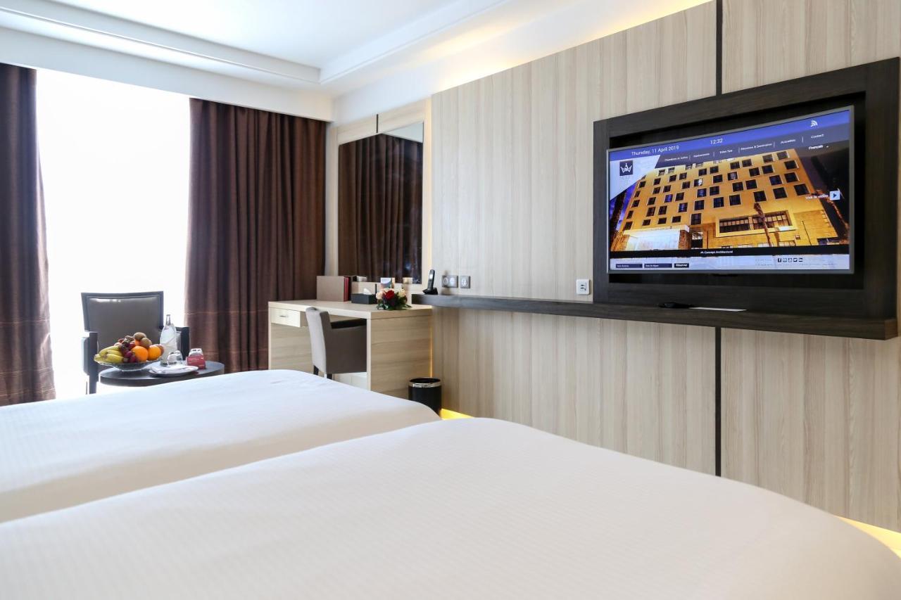 Radisson Hotel Сфакс Экстерьер фото A room at Novotel Saigon Centre
